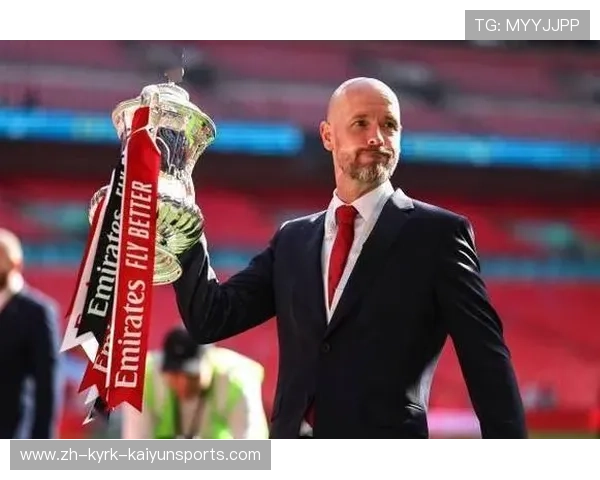 英超狼队现任主教练资料简介与执教成绩