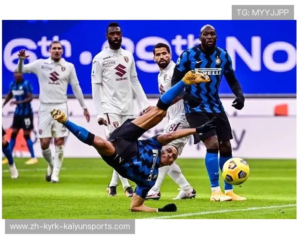 欧冠与西甲时间冲突管理策略：如何避免疲劳作战